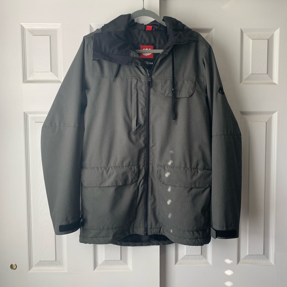 Mens Small 686 Snowboard Jacket in grey. Lightly used one season.